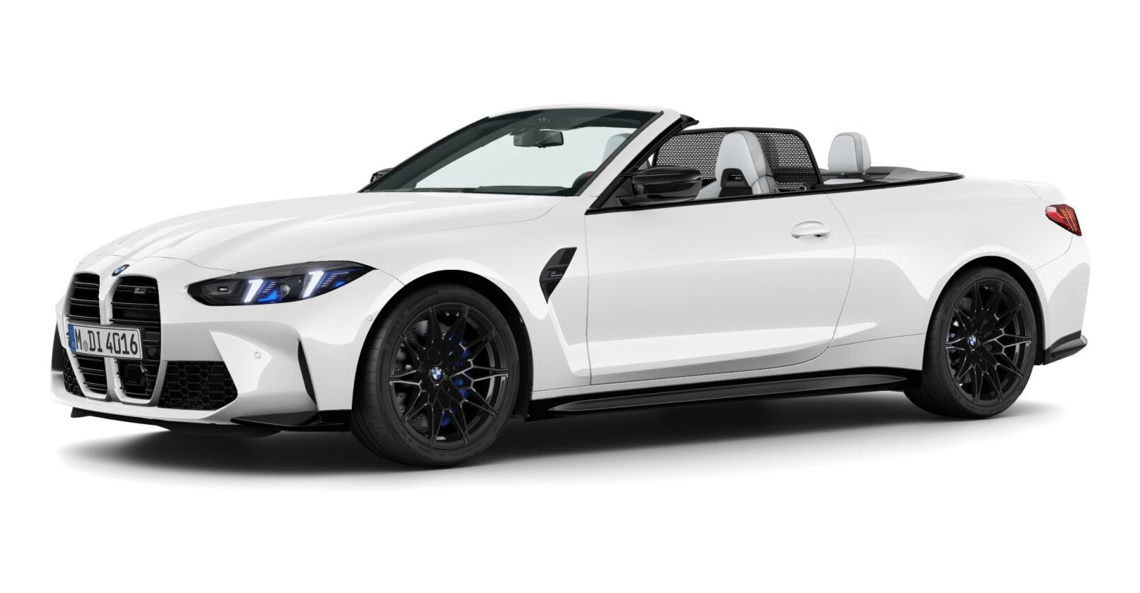 BMW M4 Competition Cabrio mit M xDrive in Weiß von vorne