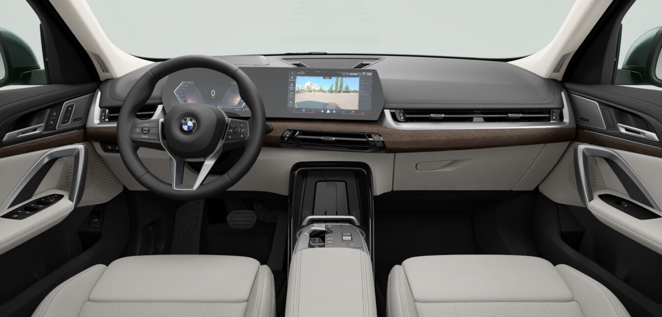 BMW BMW X im Innenraum von vorne