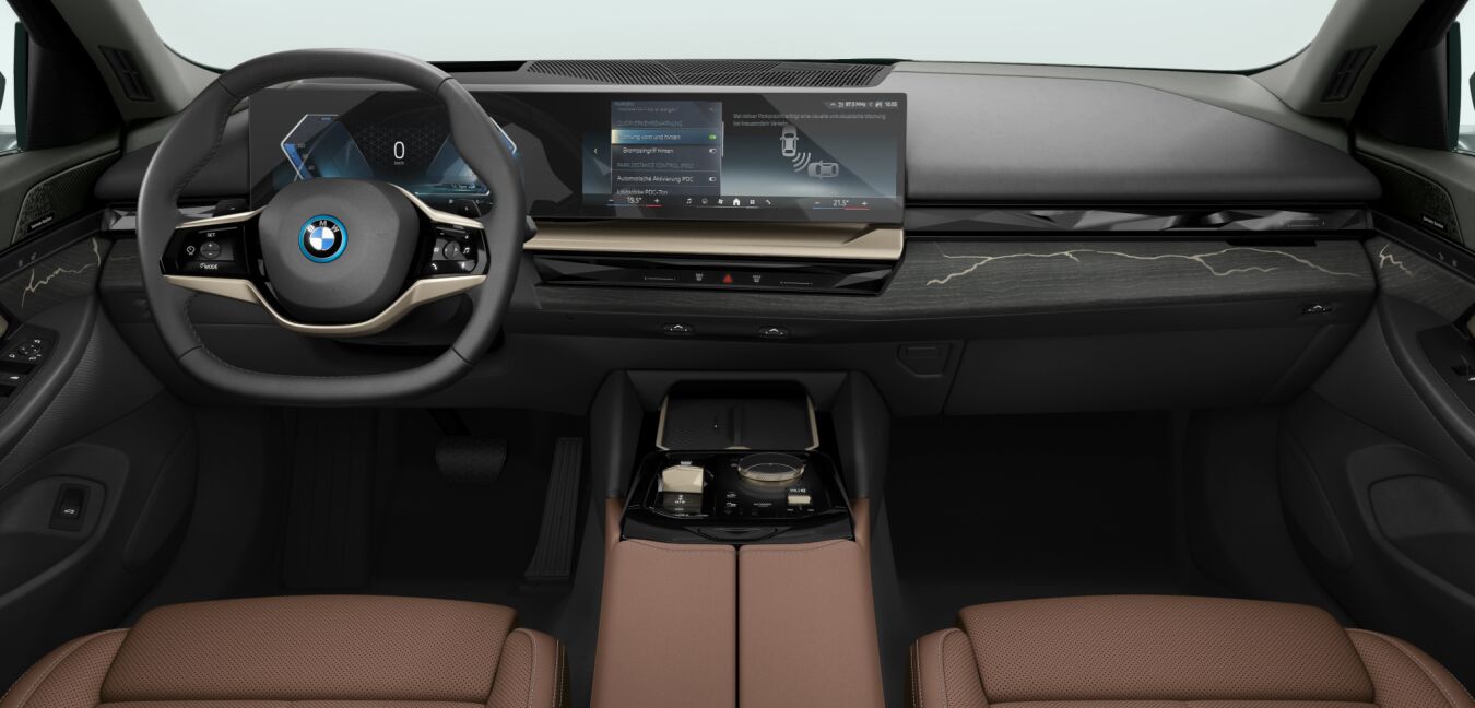 BMW BMW 5er im Innenraum von vorne BMW BMW 5er im Innenraum von vorne