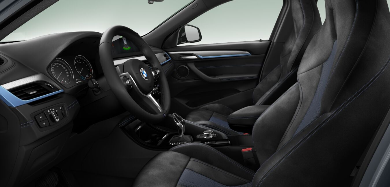 BMW BMW X im Innenraum seitlich BMW BMW X im Innenraum seitlich