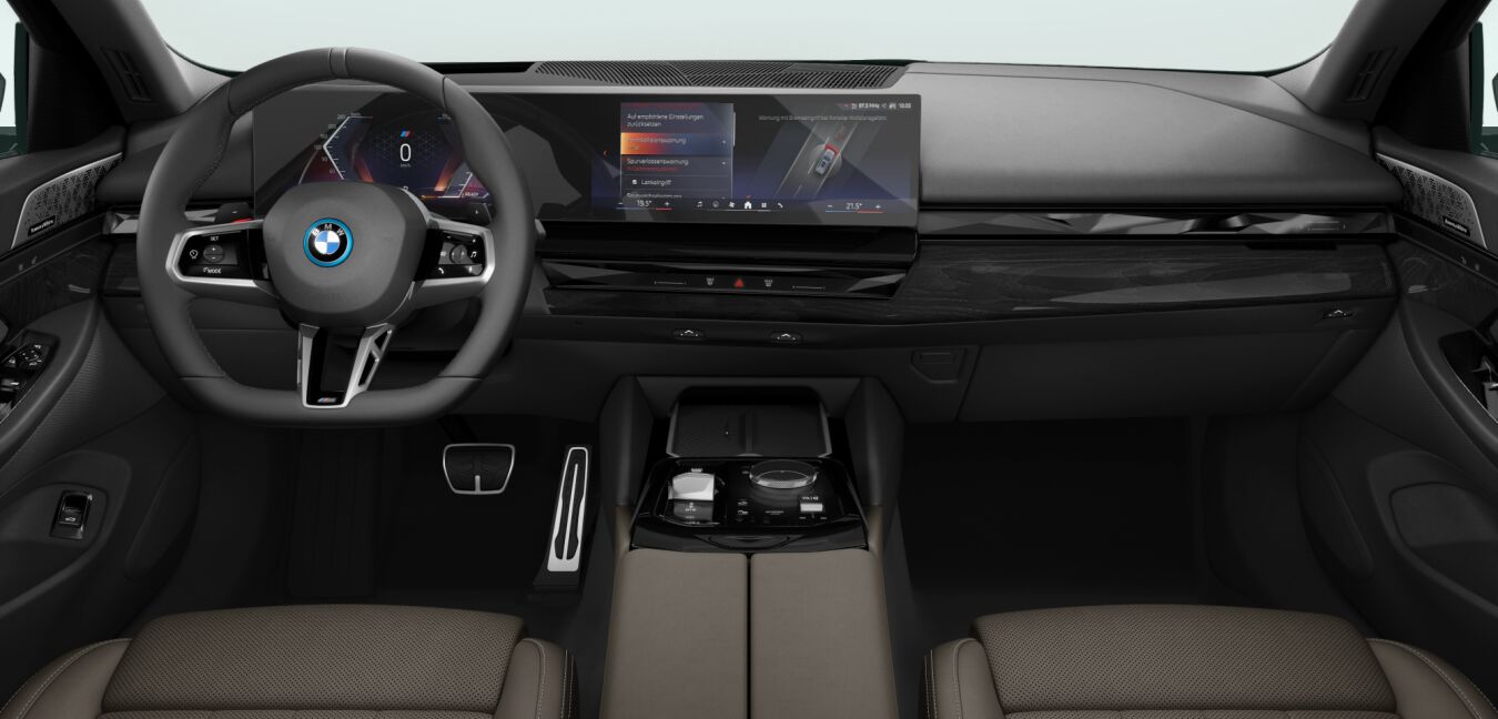 BMW BMW 5er im Innenraum von vorne BMW BMW 5er im Innenraum von vorne