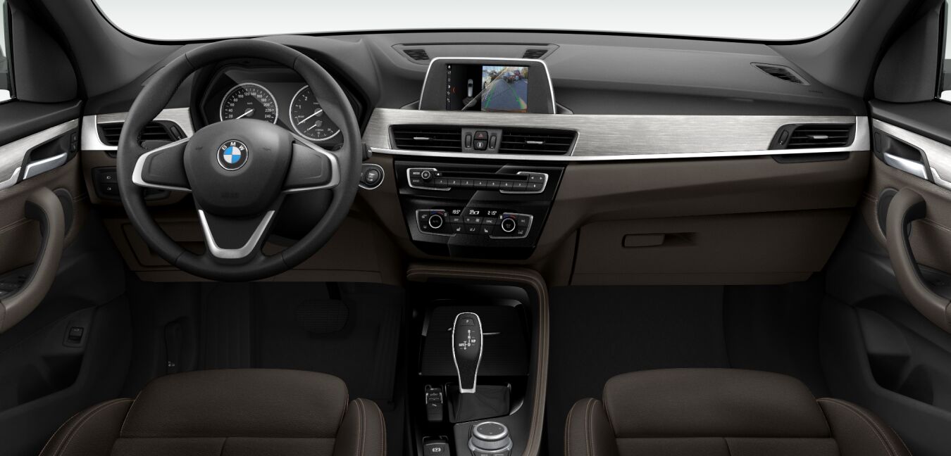 BMW BMW X im Innenraum von vorne