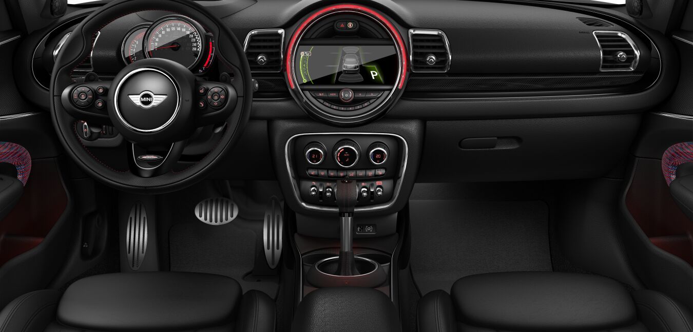 MINI MINI Clubman im Innenraum von vorne