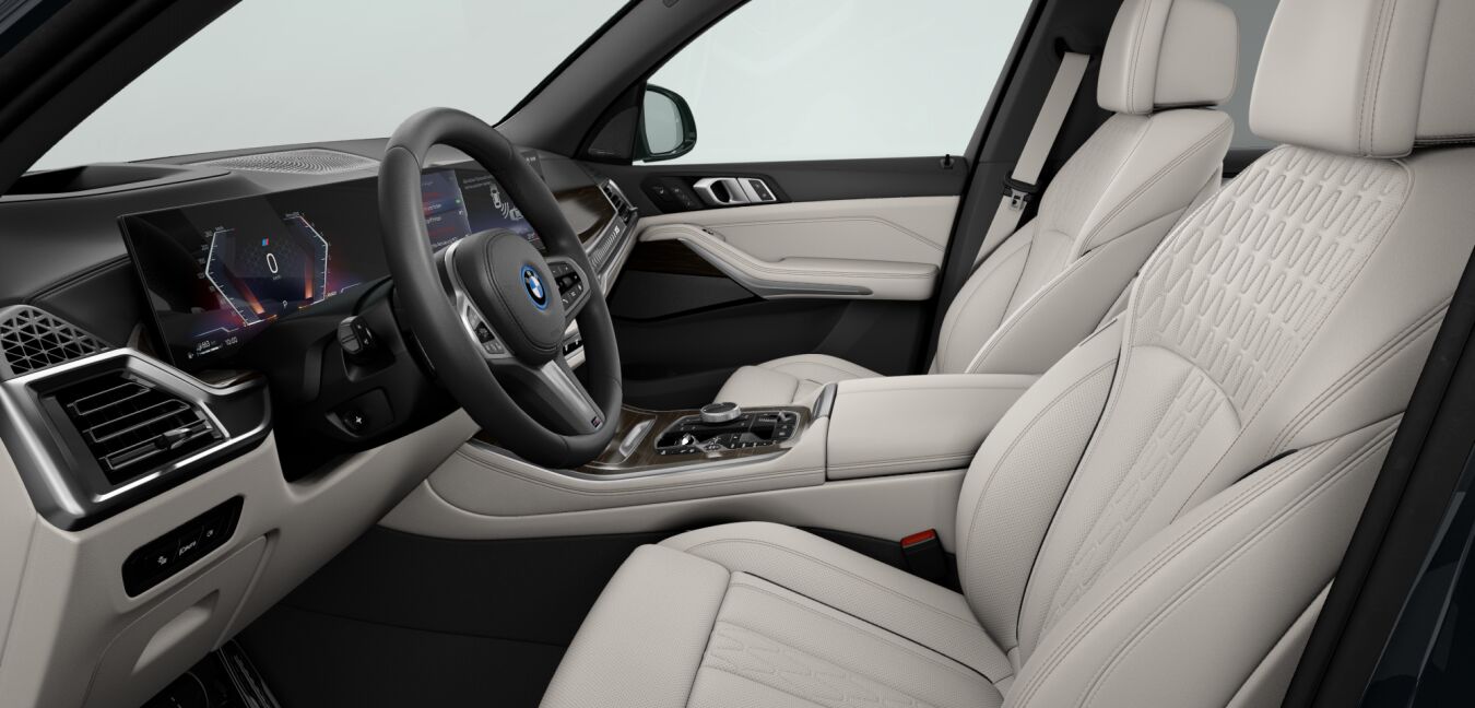 BMW BMW X im Innenraum seitlich
