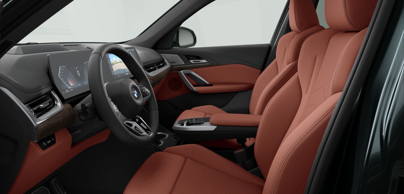 BMW BMW X im Innenraum seitlich
