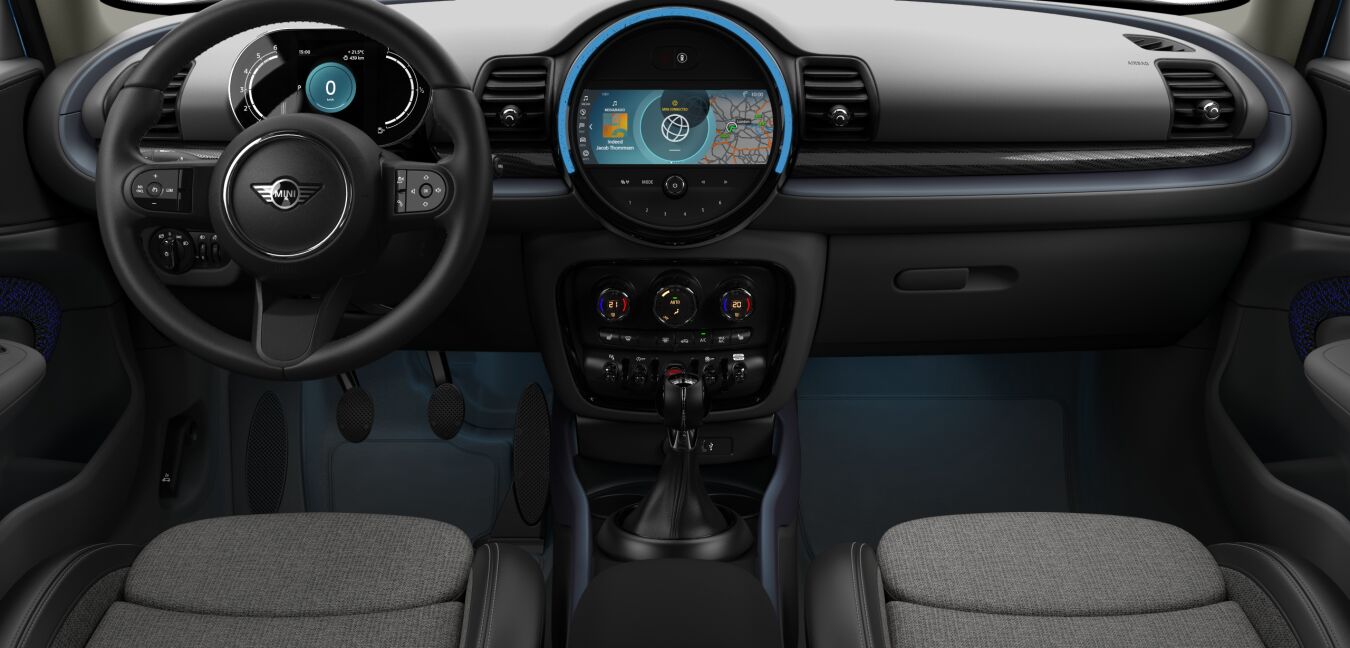 MINI MINI Clubman im Innenraum von vorne MINI MINI Clubman im Innenraum von vorne