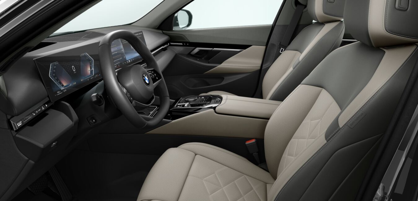 BMW BMW 5er im Innenraum seitlich BMW BMW 5er im Innenraum seitlich