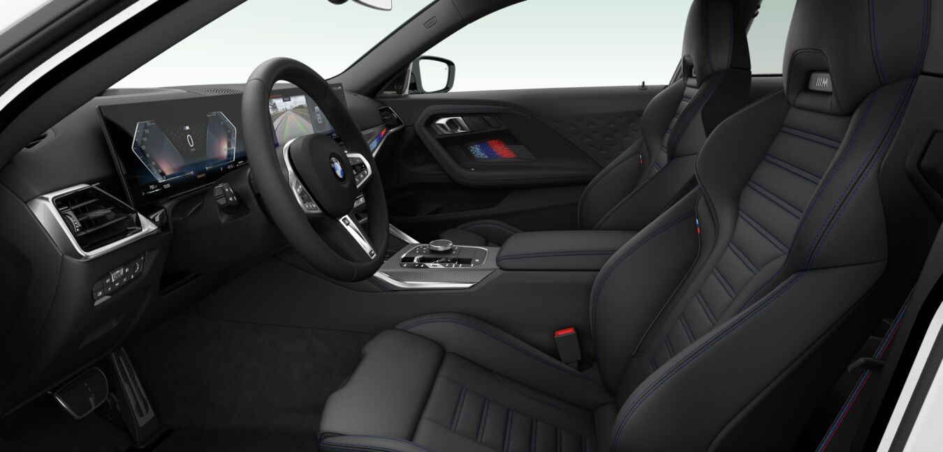 BMW BMW 2er im Innenraum seitlich BMW BMW 2er im Innenraum seitlich