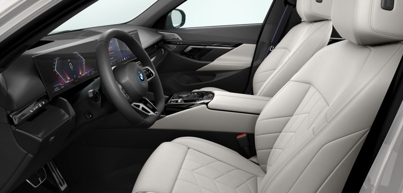 BMW BMW 5er im Innenraum seitlich BMW BMW 5er im Innenraum seitlich