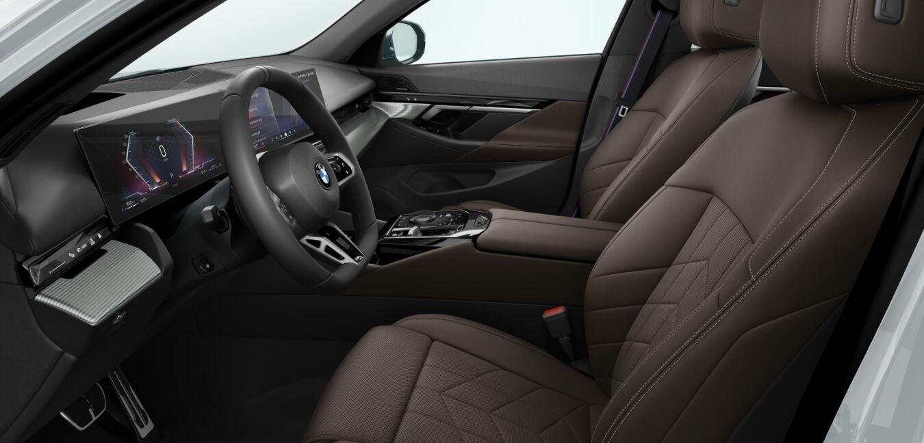 BMW BMW 5er im Innenraum seitlich BMW BMW 5er im Innenraum seitlich