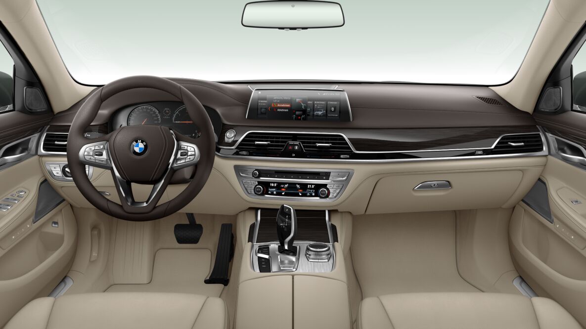BMW BMW 7er im Innenraum von vorne