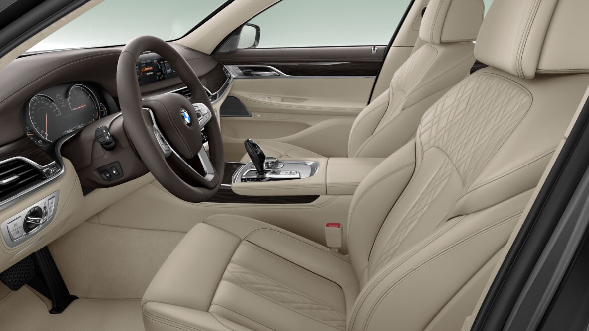BMW BMW 7er im Innenraum seitlich